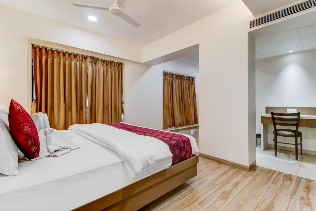 Grand Mookambika Otel Navi Mumbai Dış mekan fotoğraf