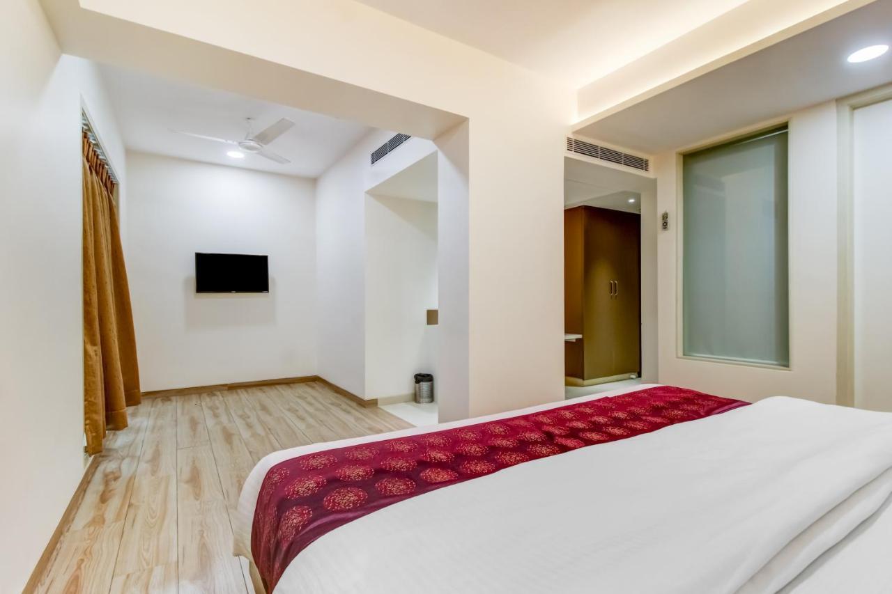 Grand Mookambika Otel Navi Mumbai Dış mekan fotoğraf
