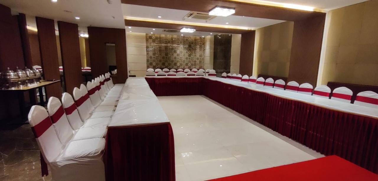 Grand Mookambika Otel Navi Mumbai Dış mekan fotoğraf