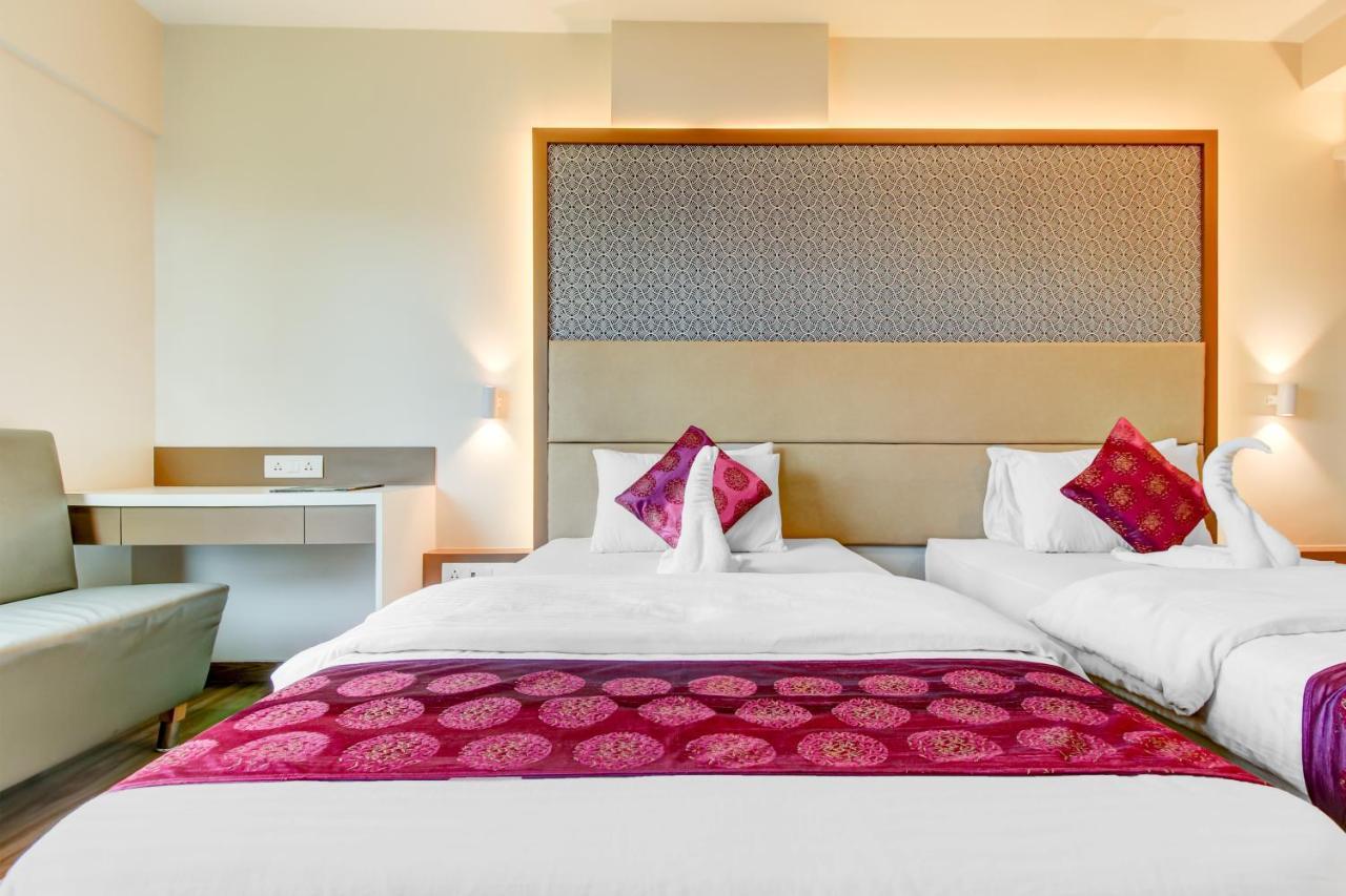 Grand Mookambika Otel Navi Mumbai Dış mekan fotoğraf