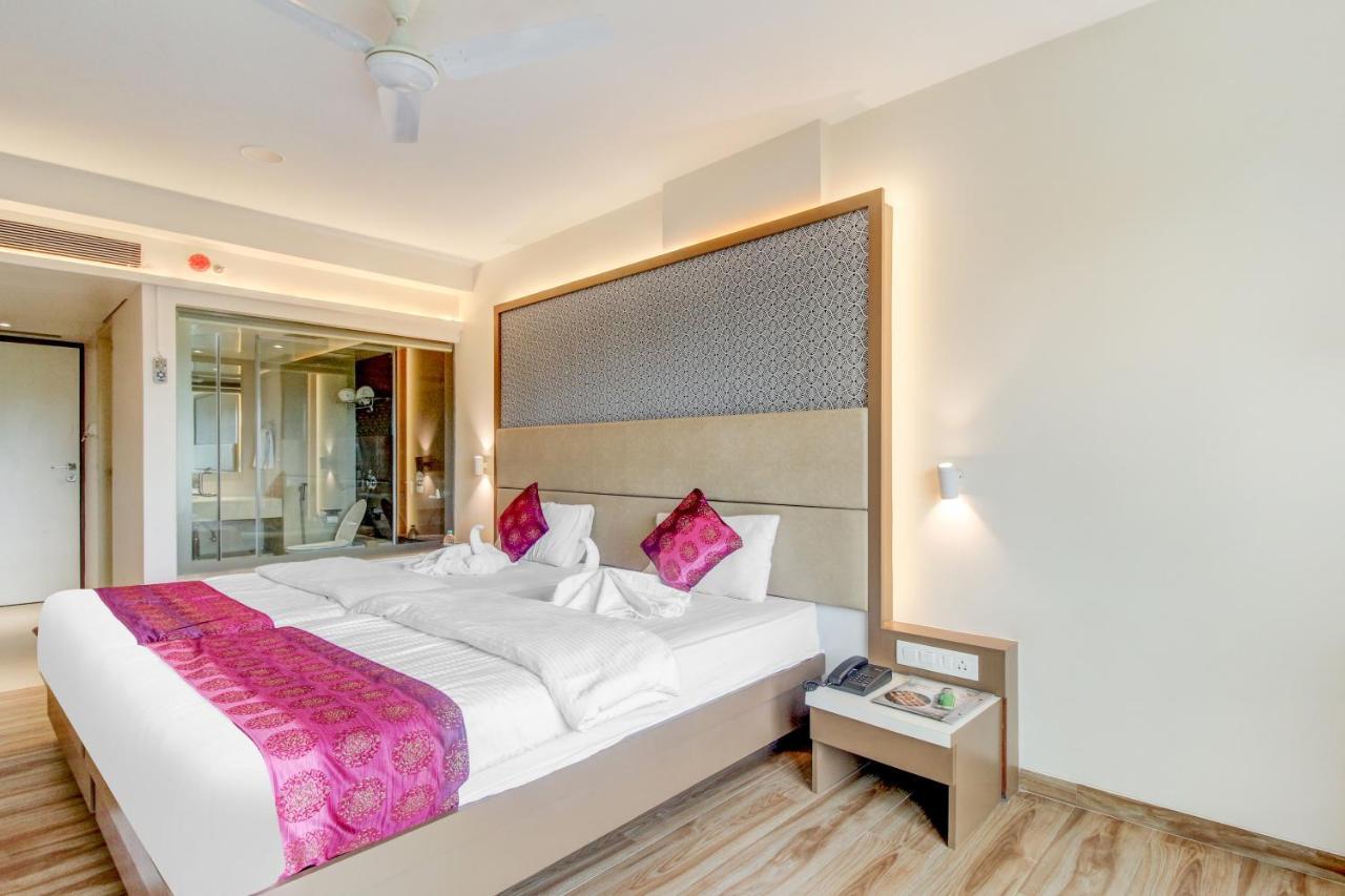Grand Mookambika Otel Navi Mumbai Dış mekan fotoğraf