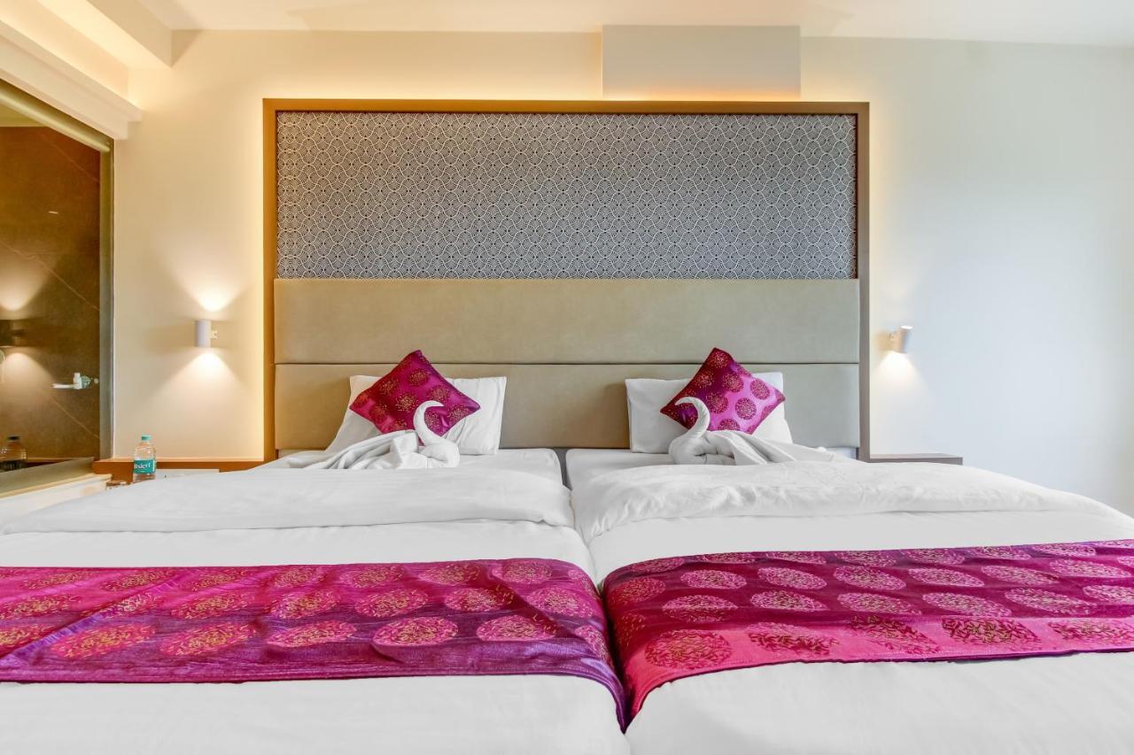 Grand Mookambika Otel Navi Mumbai Dış mekan fotoğraf